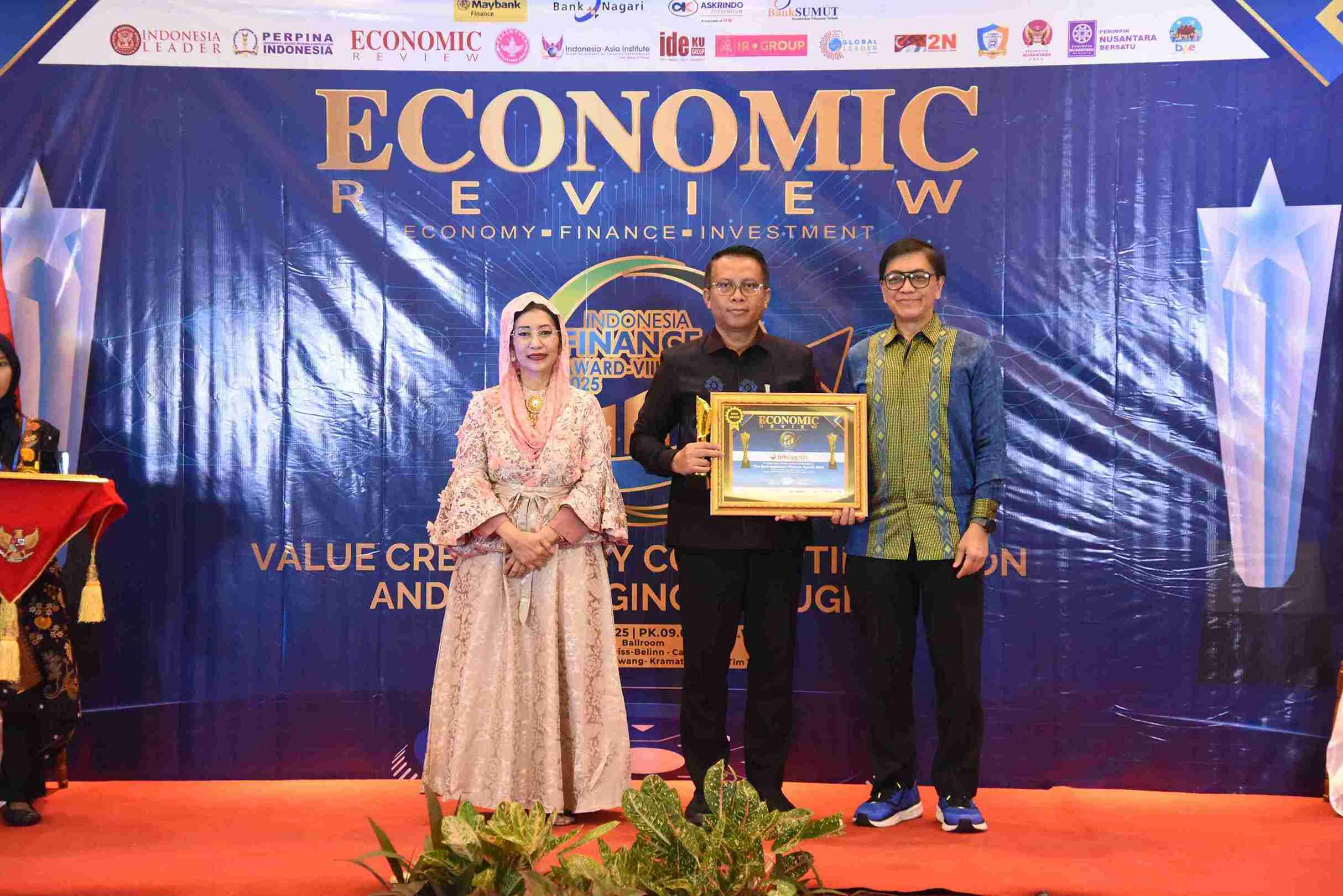 Prestasi_Nasional,_BRK_Syariah_Sabet_Gold_Award_2025_11zon